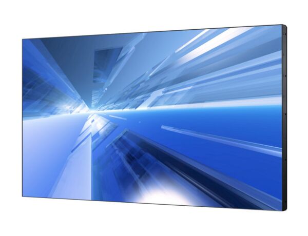 Front view of a 2x2 multi screen digital wall matrix using Samsung UD55C super narrow bezel signage monitors